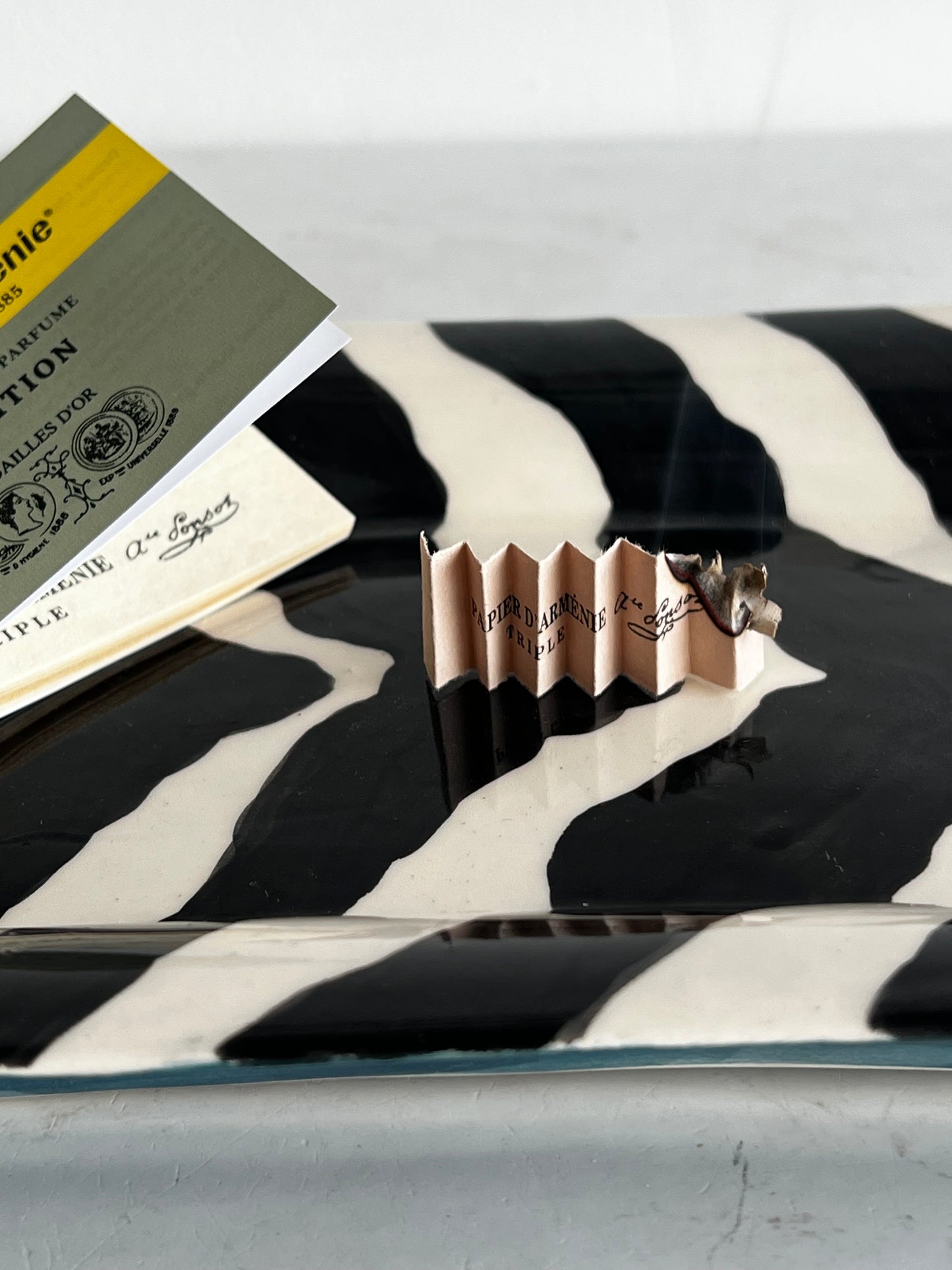 Papier D’Arménie 1900 Box with 12 Booklets